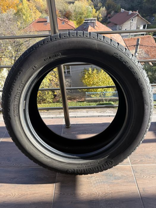 Continental 235 55 19 Зимни
