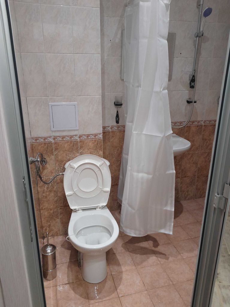 Дава се под наем Тристаен апартамент в Варна, Младост 2 - 63 кв.м за 484.5 € - Снимка #9