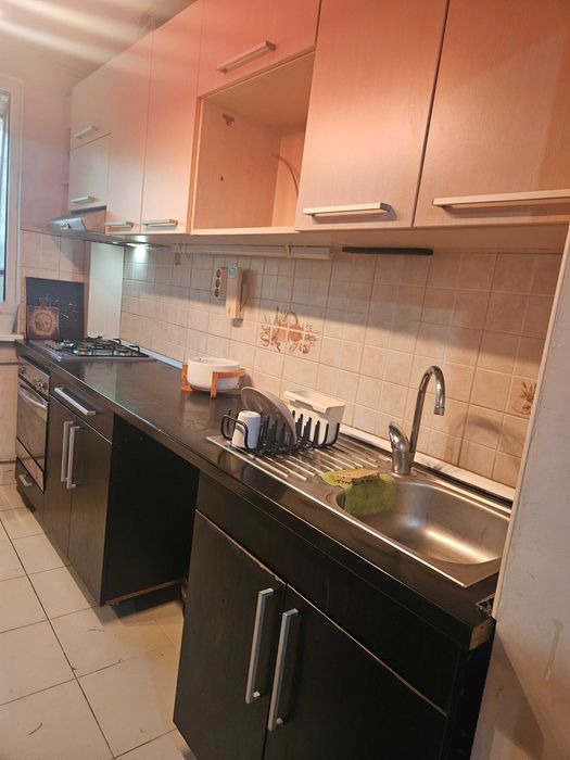 Vand mobilier bucatarie, sufragerie, dormitor copii.