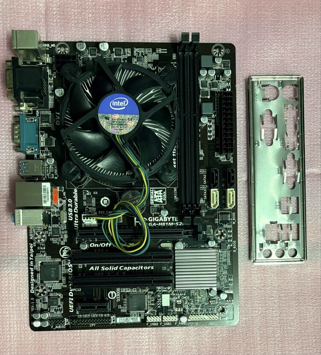 Kit placa de baza socket 1150 Gigayte GA-H81M-S2PV+ Intel G3220