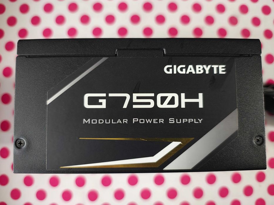 Sursa Gigabyte G750H, 80+ Gold, 750W.