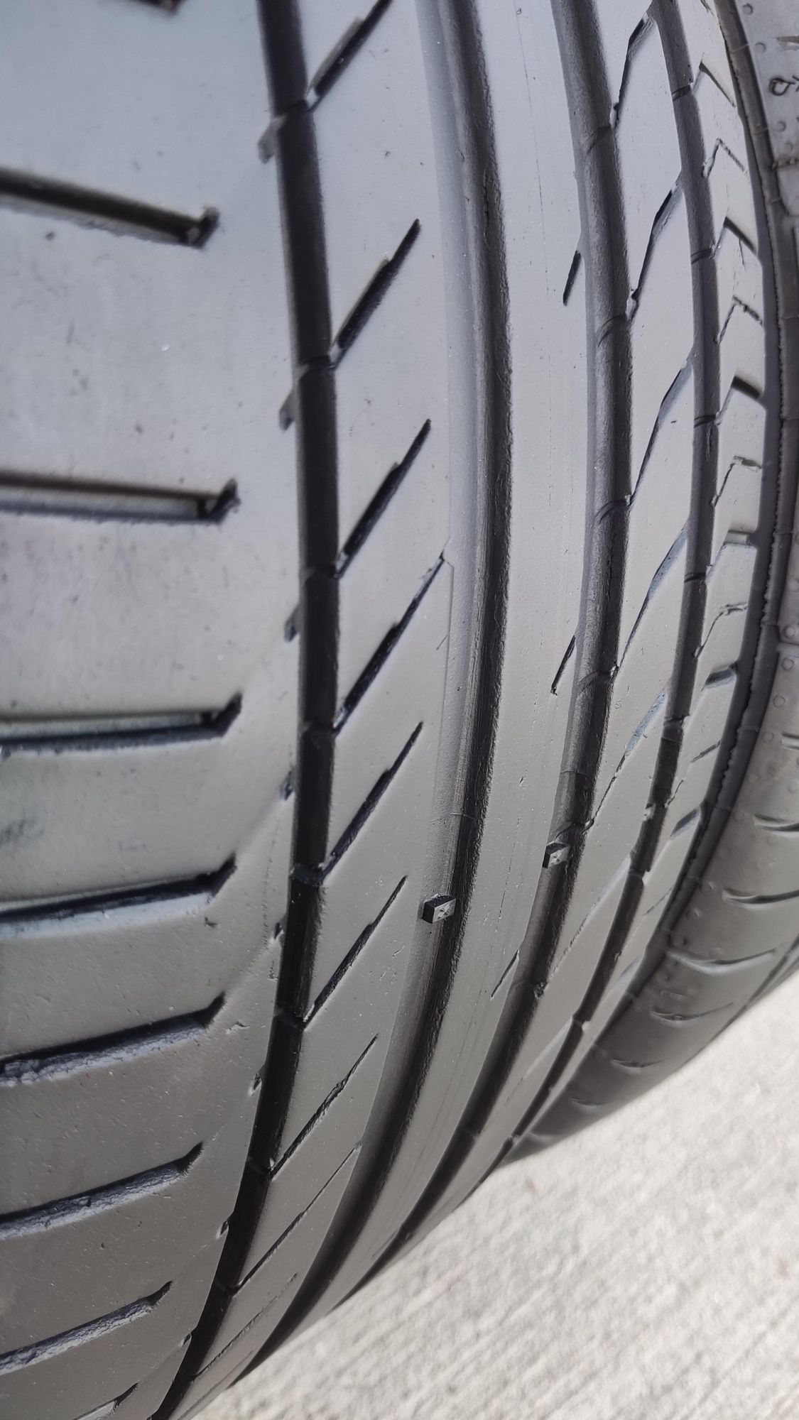 2бр. летни гуми 225/45/17 Continental Premium Contact 5, Runflat,SSR
d