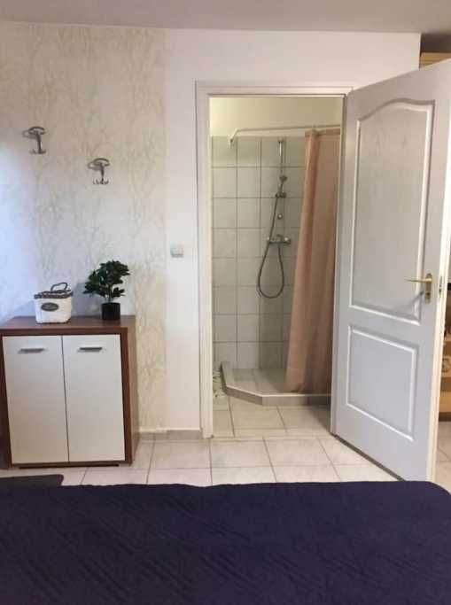 Дава се под наем Едностаен апартамент в Пловдив, Въстанически - 37 кв.м за 178.5 € - Снимка #2