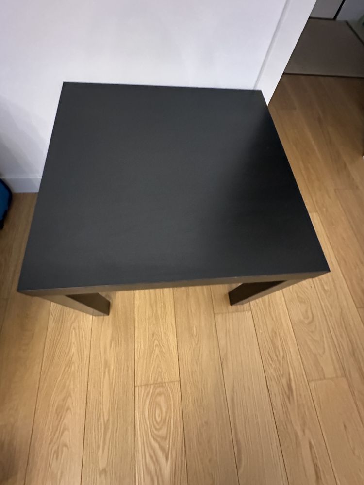 Masa neagra de cafea sau de balcon
