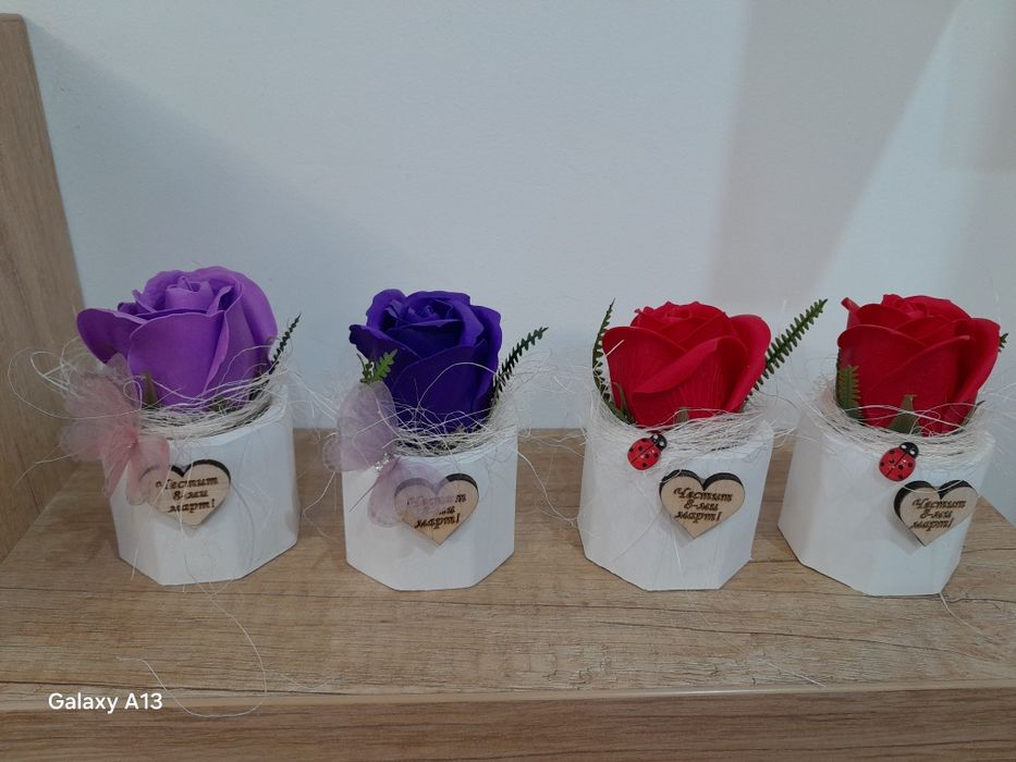 Сапунена роза в керамична кашпа със послание