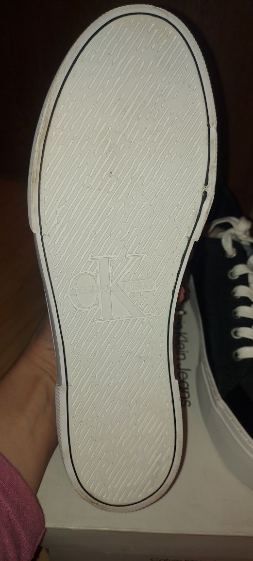 Sneakers Calvin Klein. Noi.