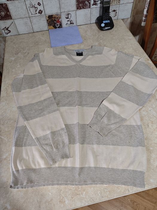 Джемпера   мужские.   трикотажные    в. отличном.  состоянии.