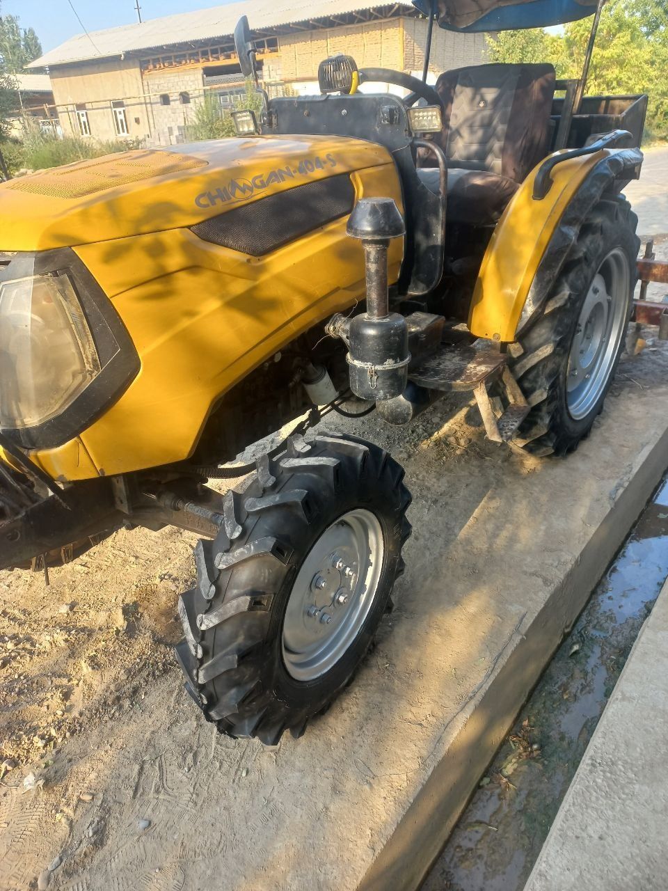 MINI TRAKTOR 404 S chimgan