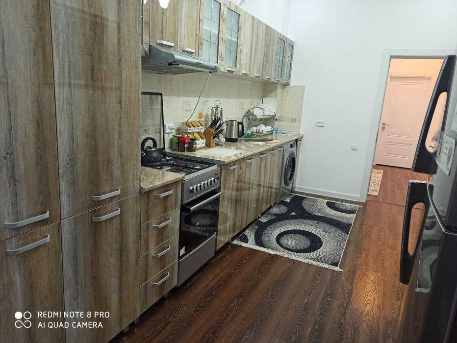 3 xonali, 105 m², G'ishtli uy, 5-etajli uyning 4-etaji, Lift bor