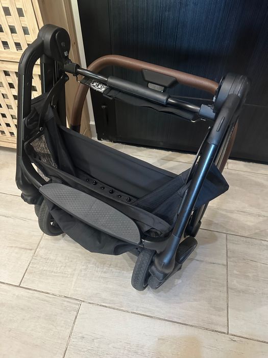 Детска количка Maxi Cosi Leona2