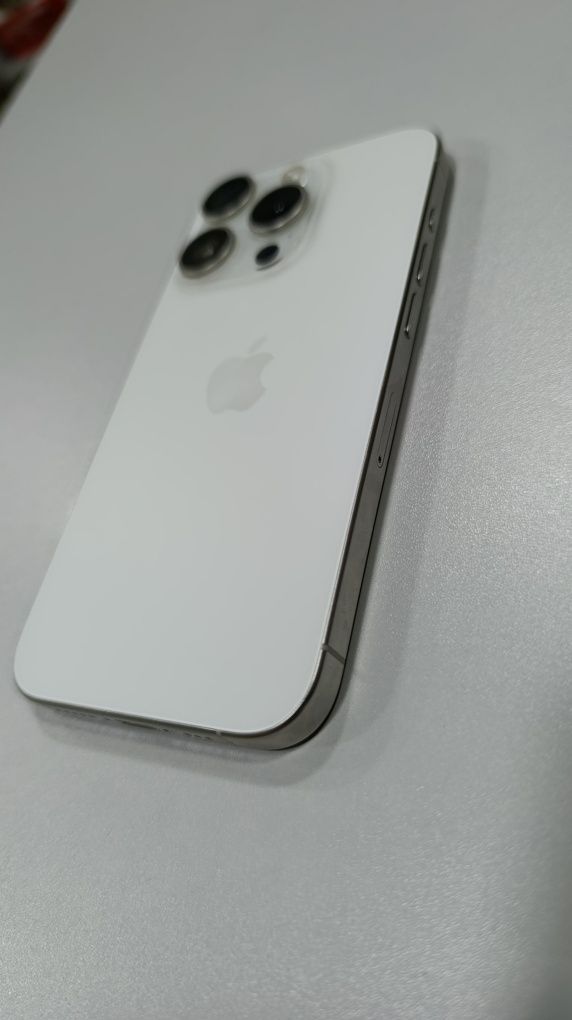 iPhone 15 pro 256gb koreyskiy region