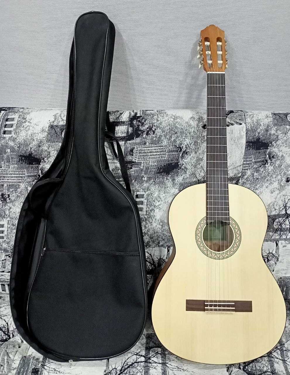 Гитара Yamaha c40