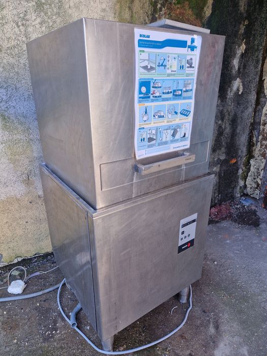 Mașina spălat vase, din inox, ciclu 2 min, spalare rapida,