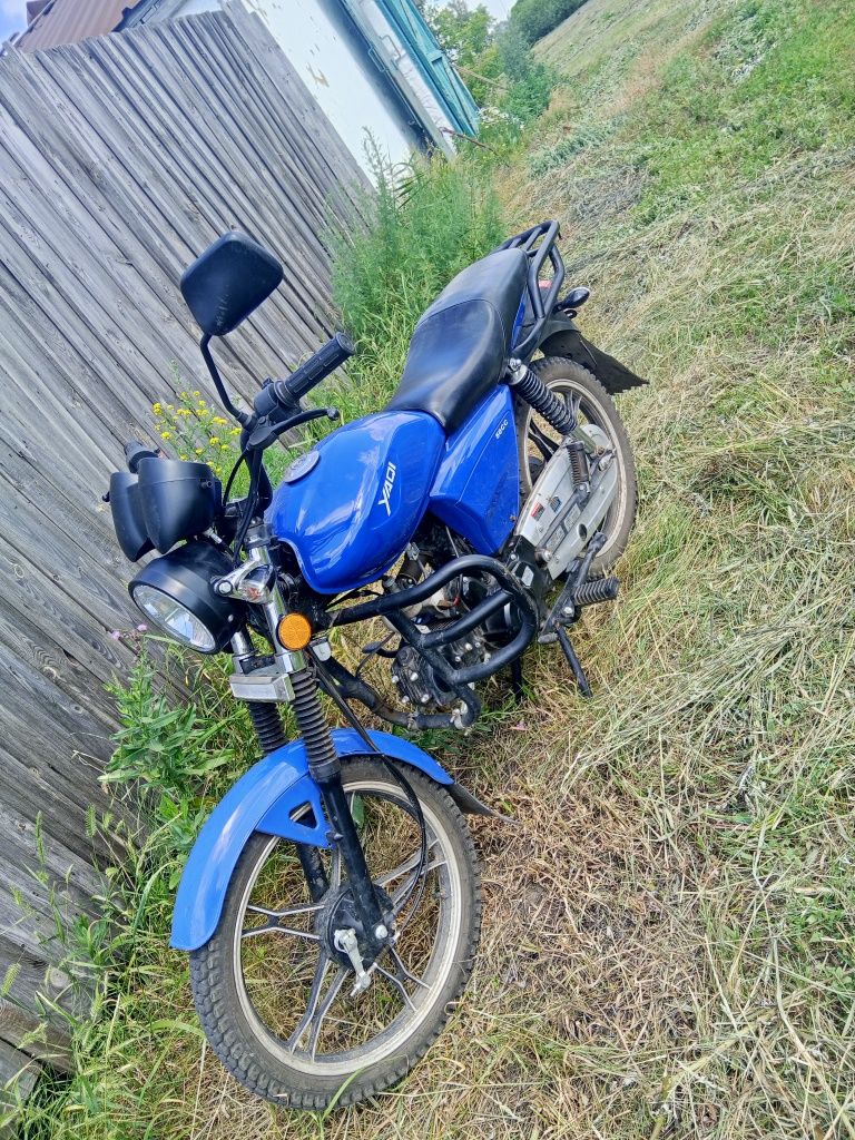 Мотоцикл YAQL...