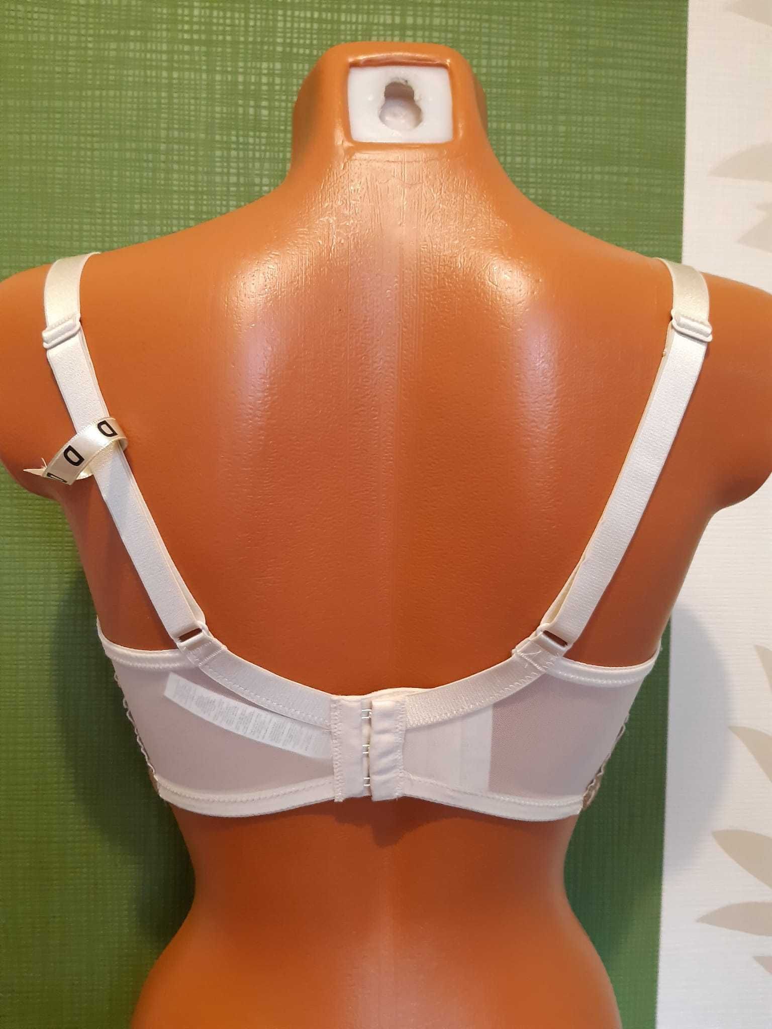 Sutien de culoare crem Intimissimi, marimea 75D