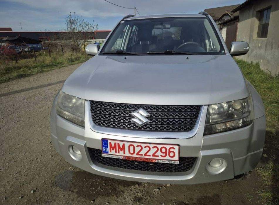 Vând Suzuki Grand Vitara 2011