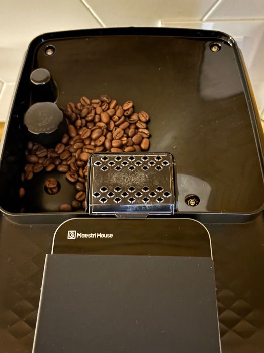 Espressor Philips LatteGo 3200 - model EP3241/50