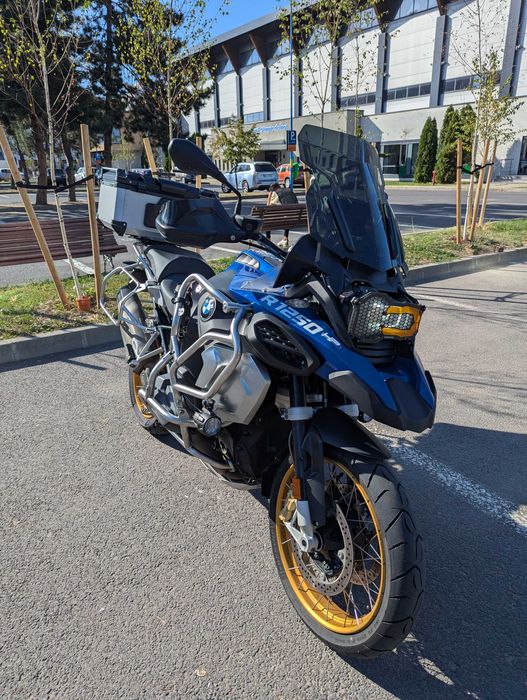 BMW R1250GS Adventure 2020 – Low Suspension, Top Case + Cutii