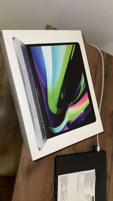 Macbook Pro M2 13"  2022