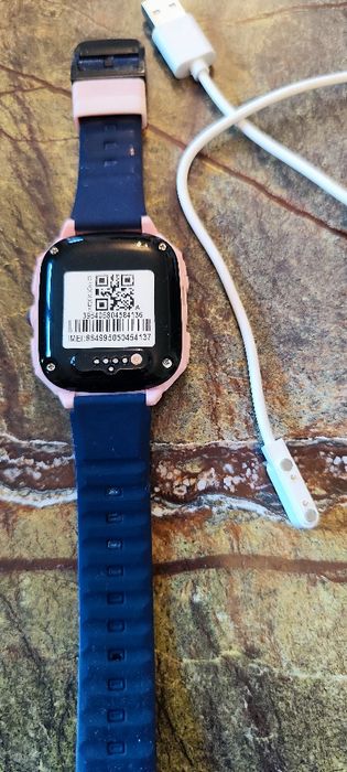 Vând ceas GPS cartela SIM copii fete
