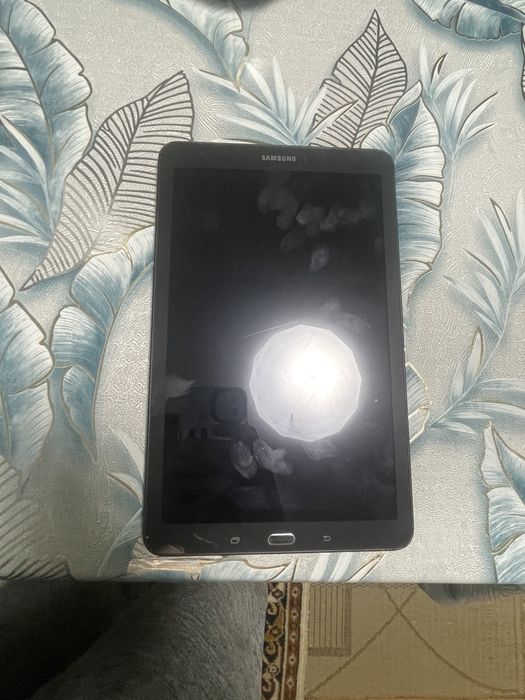 Спочно продам планшет