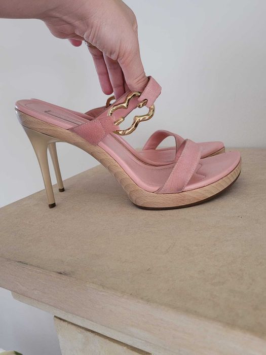 Escada sandale din piele intoarsa marimea 38