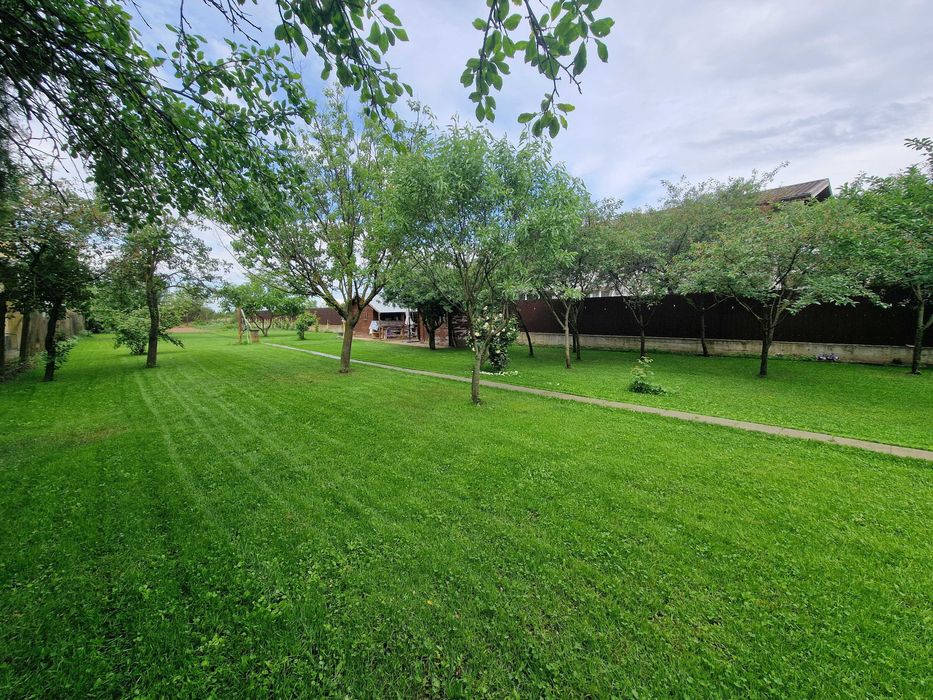 Teren intravilan la strada principala, toate utilitatile, parcelabil