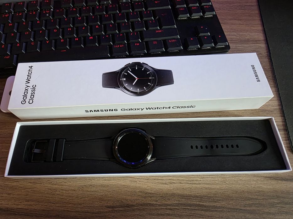 Smartwatch Samsung Galaxy Watch4, 42mm, LTE, Classic, BLACK