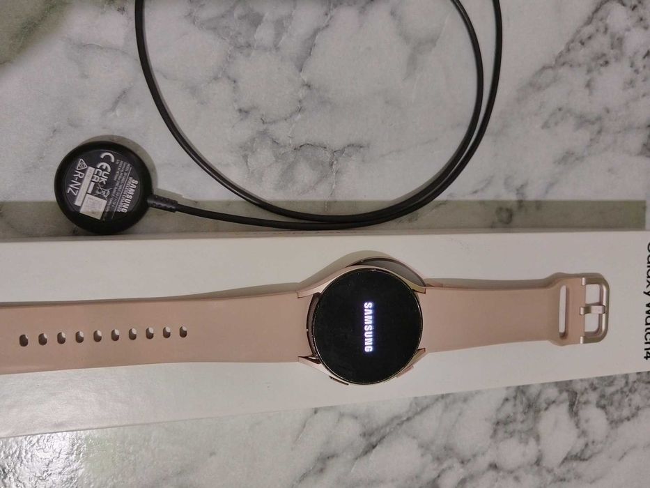Часовник Samsung Galaxy Watch4
