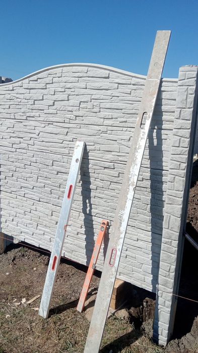 Gard din placi de beton vibrat