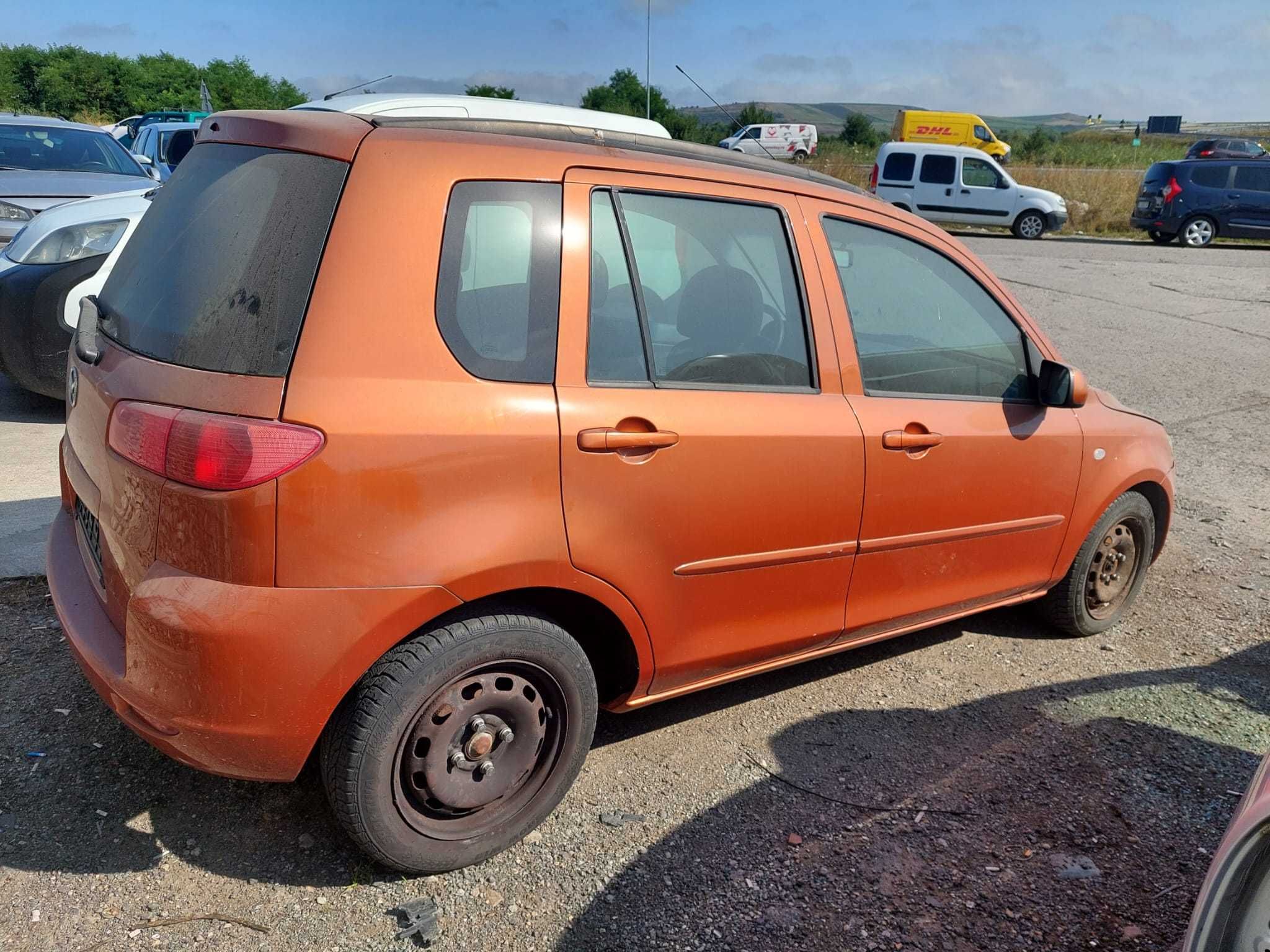 Dezmembram Mazda 2, an 2003, 1.4 benzina cod FXJA