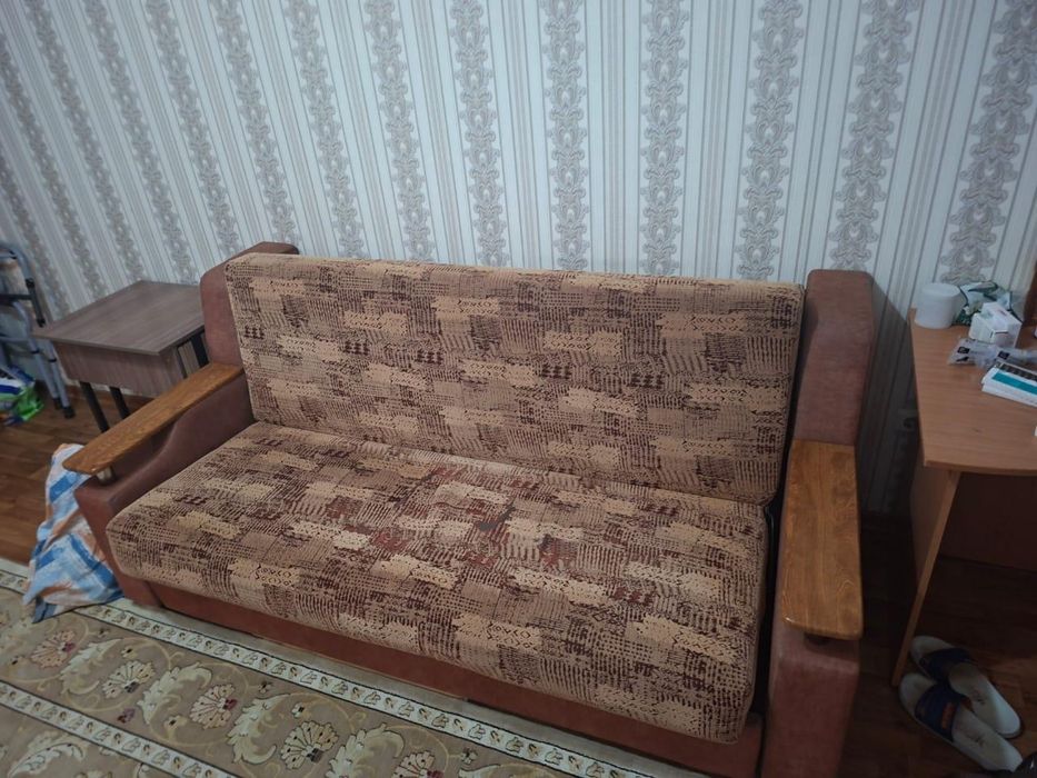 Отдам диван бесплатно