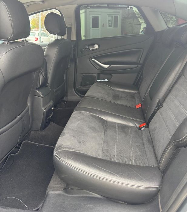 Ford Mondeo  Titanium  Full 6 trepte- 2.2 TDCI  177CP