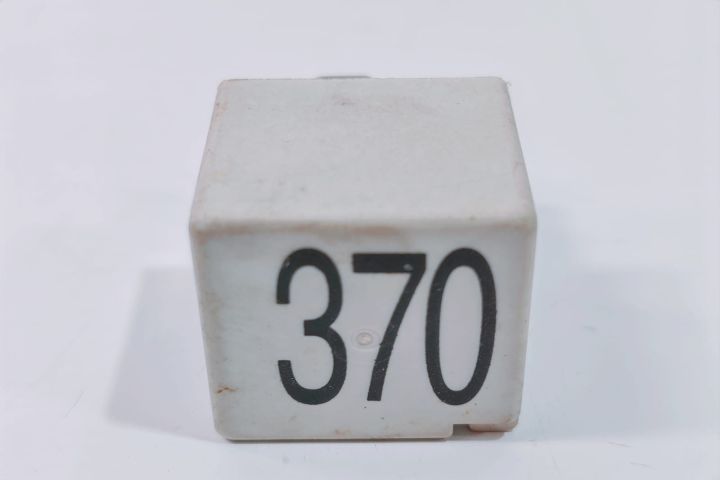 Releu   370 8D0951253 Audi A4 B7