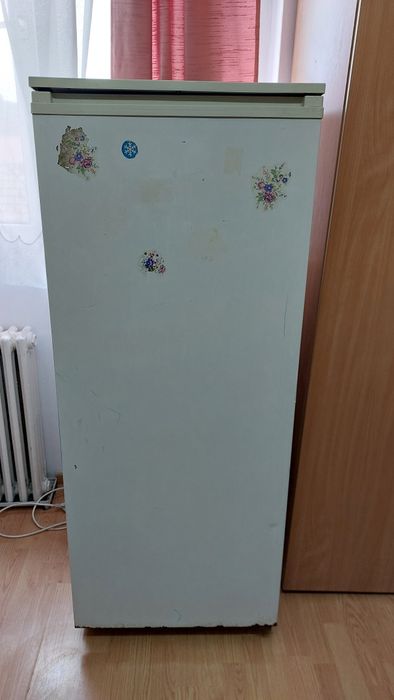 Frigider cu congelator