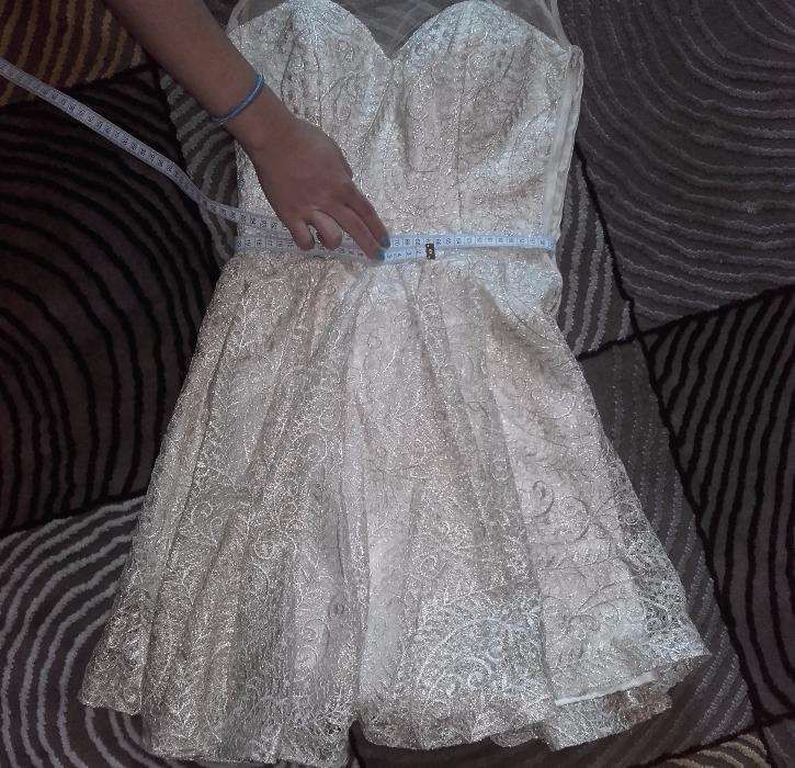 Rochita ocazie (S) cu dantela si decupaj spate