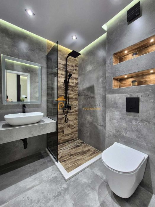 Продава се Тристаен апартамент в Пловдив, Тракия - 68 кв.м за 2280 €/кв.м - Снимка #12