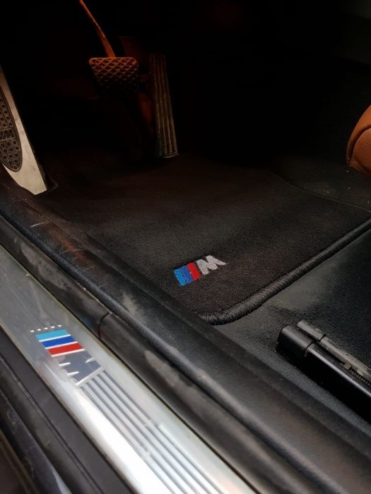 Стелки за BMW E90 и Е91 2005 - 2012 xDrive с 4 бродерии