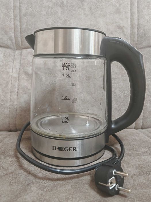 Продается сенсорный электрочайник