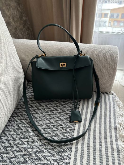 Новая кожаная сумка Balenciaga Rodeo темно-зеленая