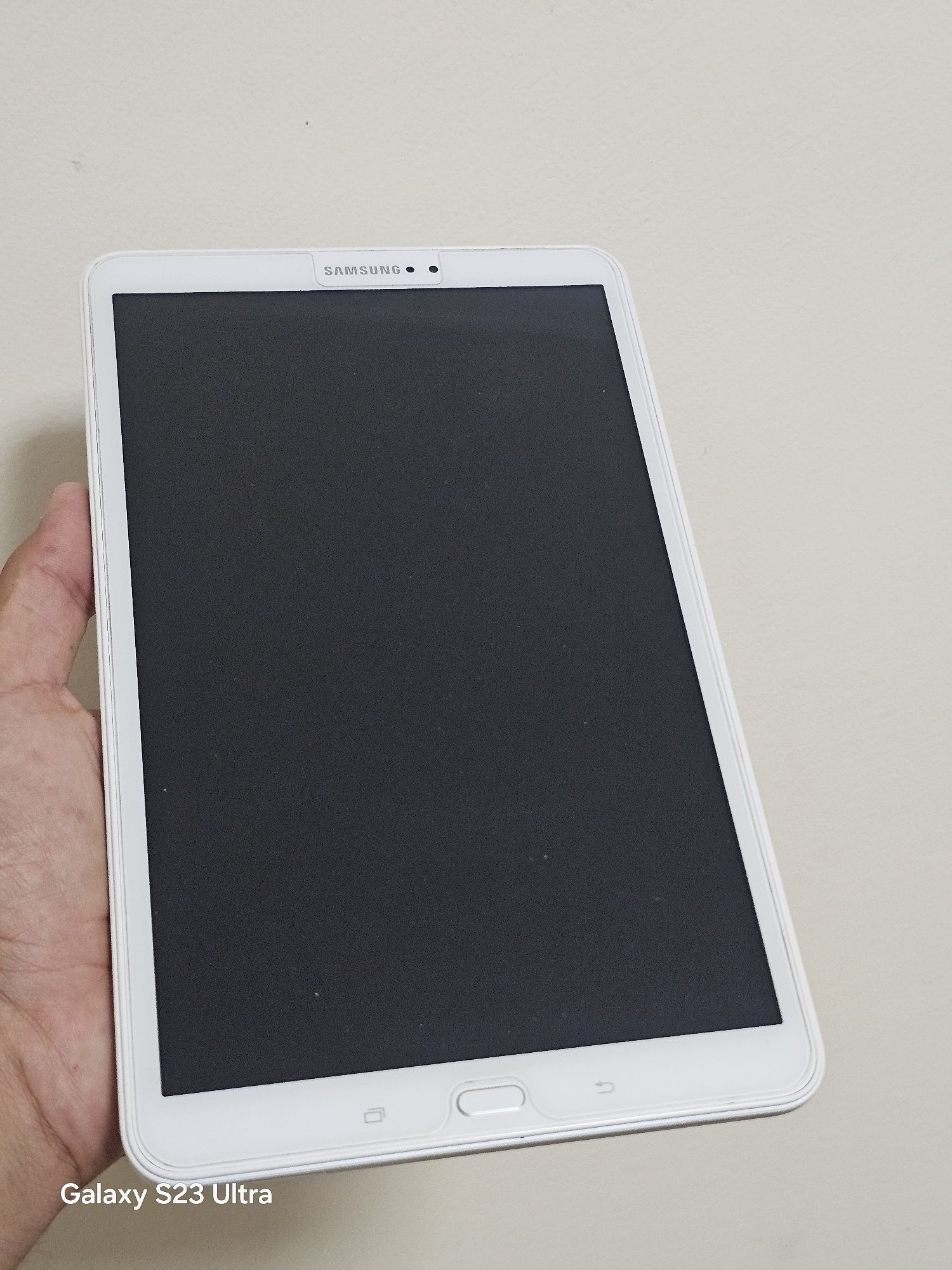 Samsung Tab A10.6 planshet yangi