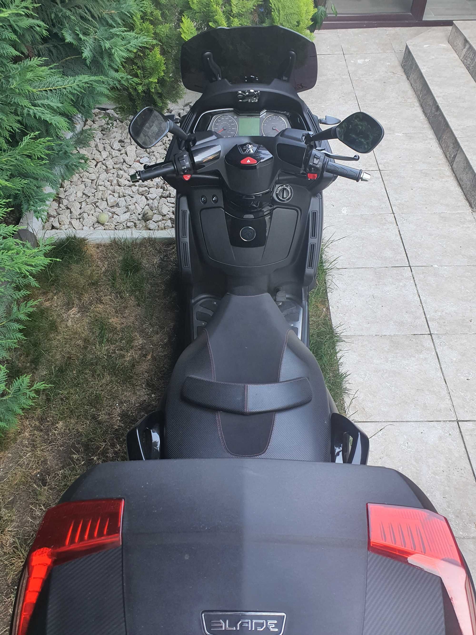 Peugeot Metropolis 400i RX-R Black Edition/Piaggio