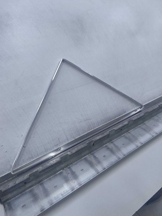 Машина Bystronic за огъване на дистанционери