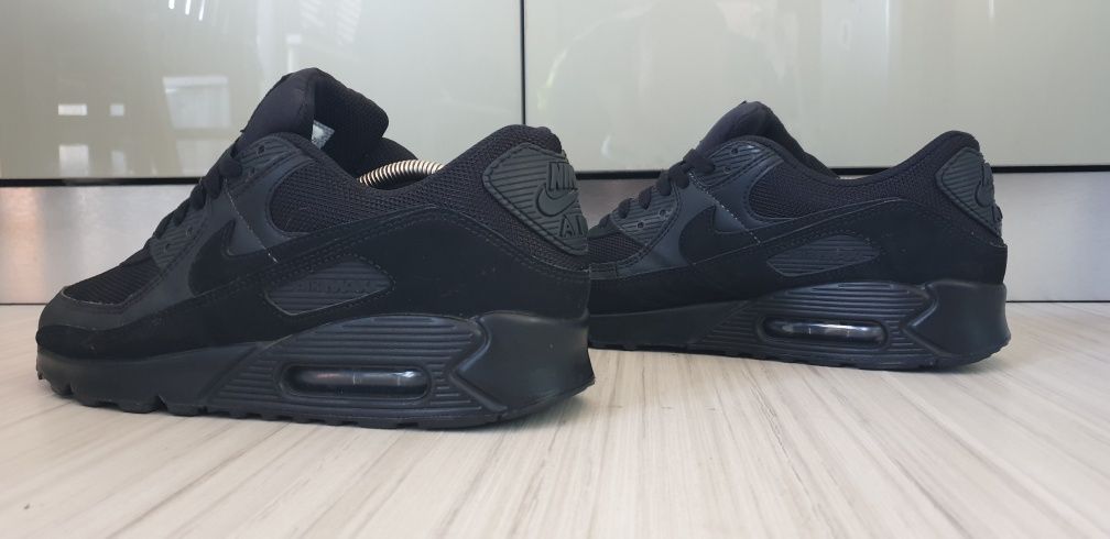 Nike Air Max 90  UK 8.5  Mens  43 /27.5см ОРИГИНАЛ! Мъжки Маратонки!