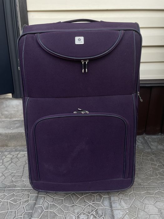 Продам чемодан 120 л в хорошем состоянии