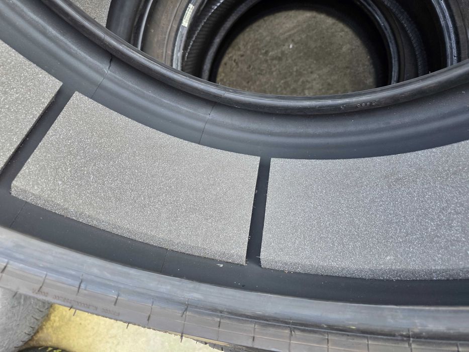 2бр Летни гуми 265 35 22 - Pirelli