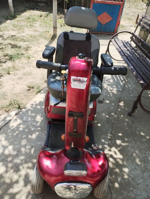 Cărucior/ Scuter electric