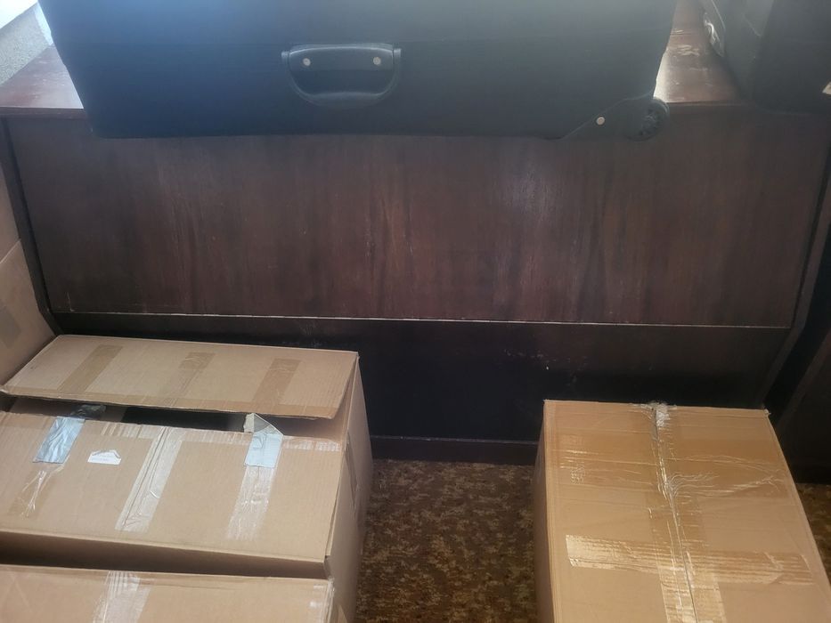 Подарявам стари мебели