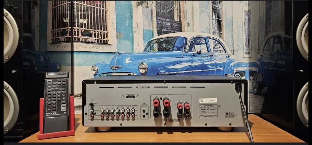 Amplificator - statie audio Onkyo A 8051