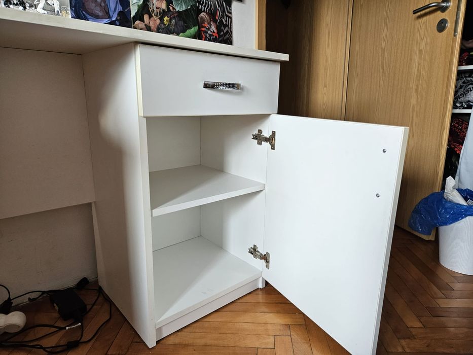 Vand birou alb de colt